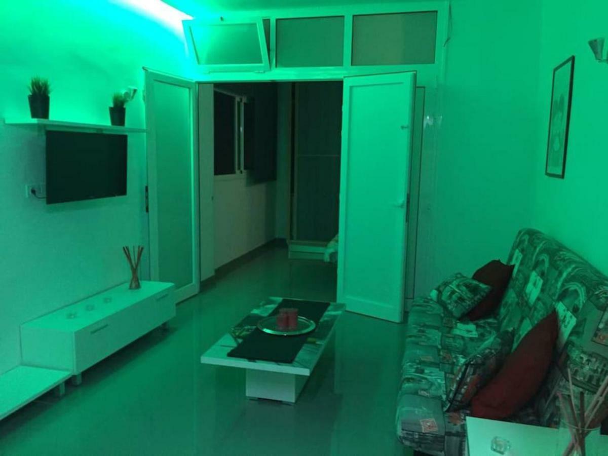 Estudio Playa Canteras 2-4P Wifi 500Mb لاس بالماس دي غران كاناريا المظهر الخارجي الصورة
